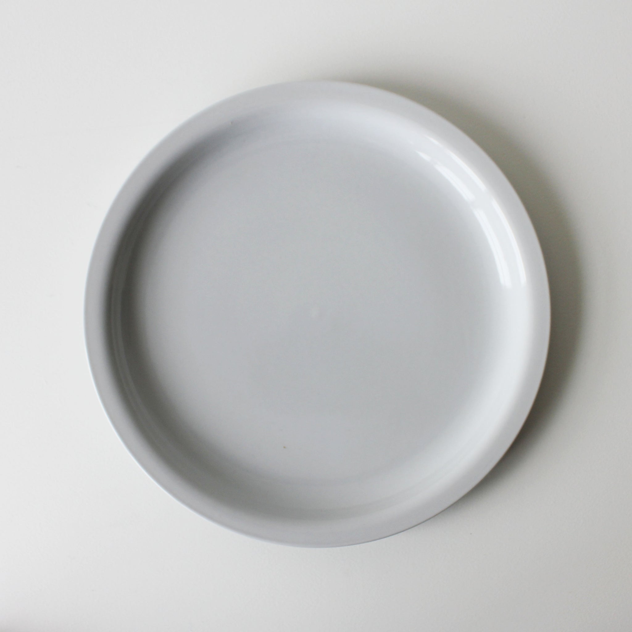 Soft Flat Dinner Plate by Cecilie Manz